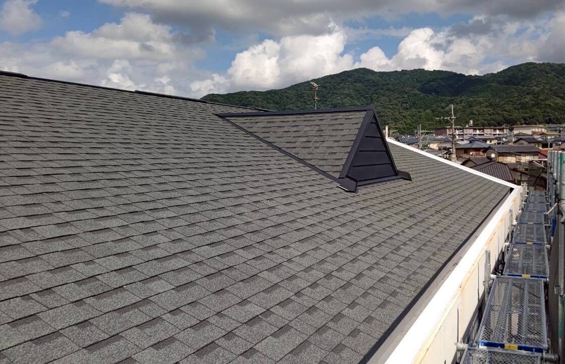 福岡県太宰府市で行ったオークリッジによる屋根カバールーフ工事の施工写真